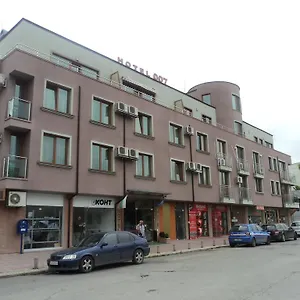 Family 007 Hotel
