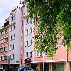 Aparthotel House