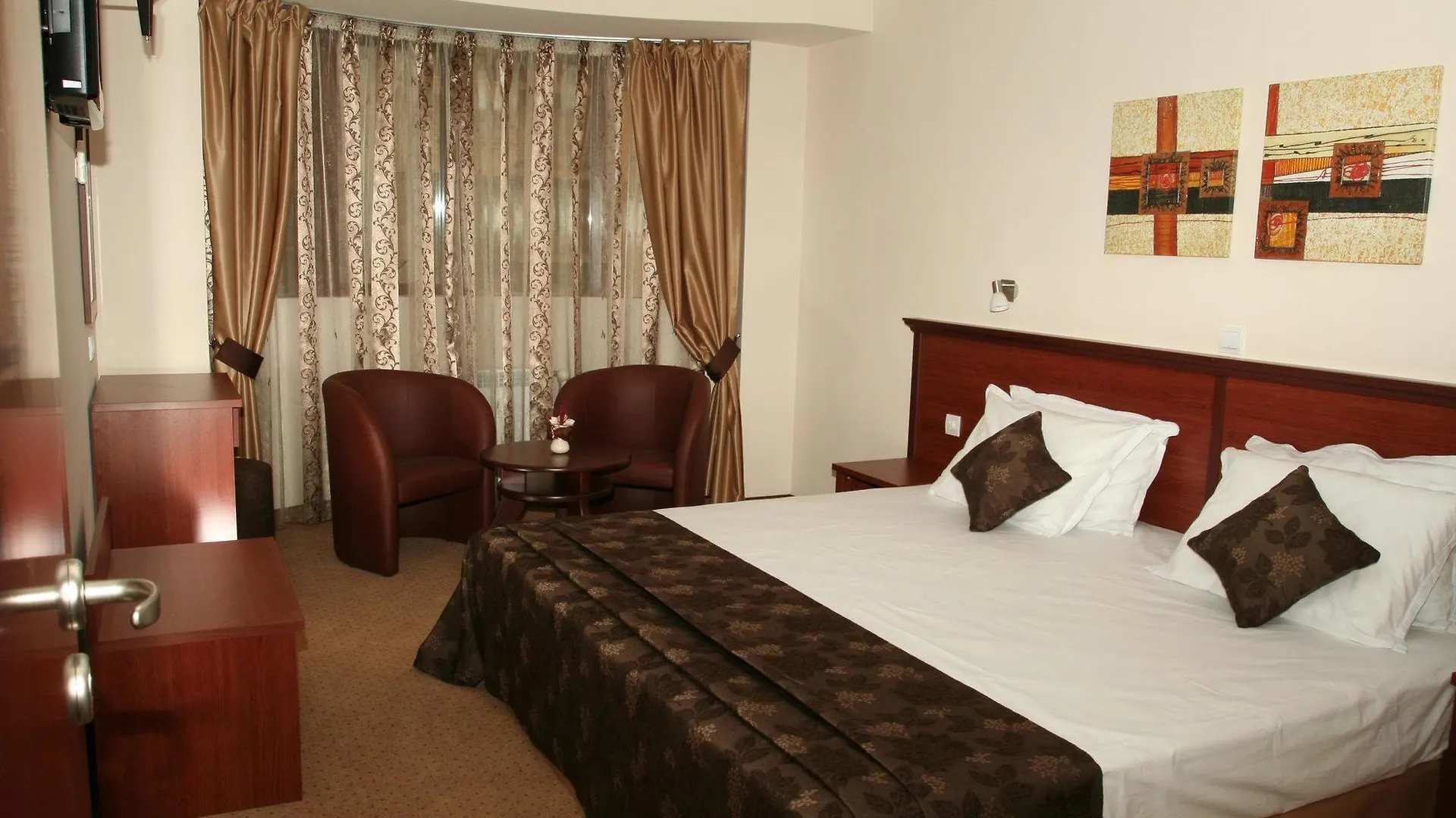 Favorit Hotel Sofia 3*,  Bulgaria